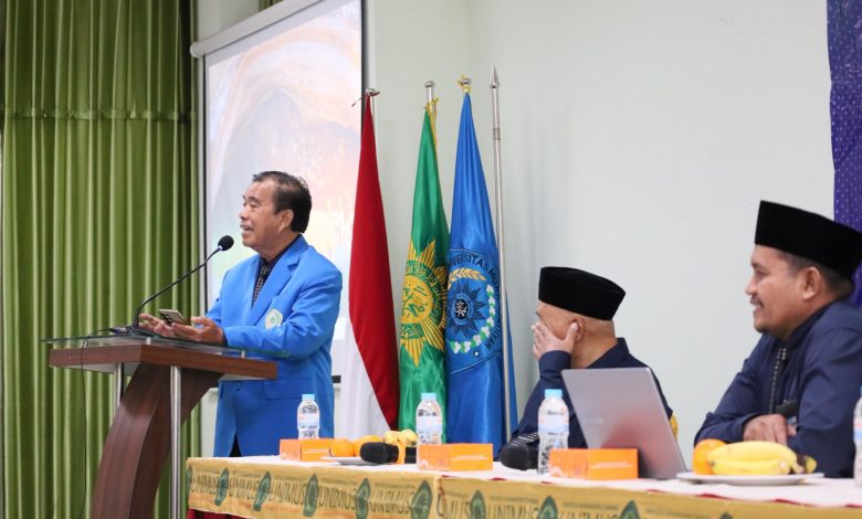 Rektor UNIMUS Prof Masrukhi memberikan sambutan pada workshop pendampingan sekolah Muhammadiyah Jawa Tengah.