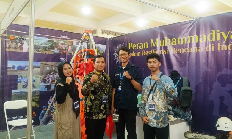 Sinergi kemanusiaan donor darah lintas sektor antara SMK Mutu Wonosobo bersama personel TNI dan Polri saat Milad ke-29.
