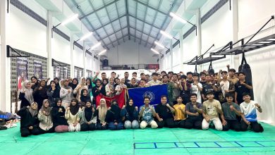 Foto bersama atlet Tapak Suci UMS yang akan bertanding di ajang Muhammadiyah Games 2026 Cabang Olahraga Pencak Silat.