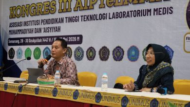 Narasumber saat menyampaikan materi dalam Kongres III Nasional AIPTeLMMA di kampus Universitas Muhammadiyah Semarang UNIMUS.