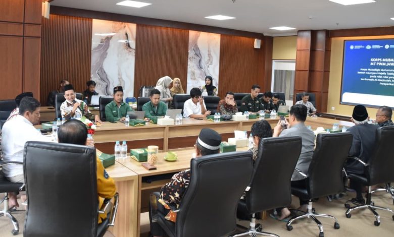 Audiensi KMM Jawa Tengah bersama PWM Jawa Tengah dan Lazismu membahas program mencetak 12.000 mubaligh Muhammadiyah.
