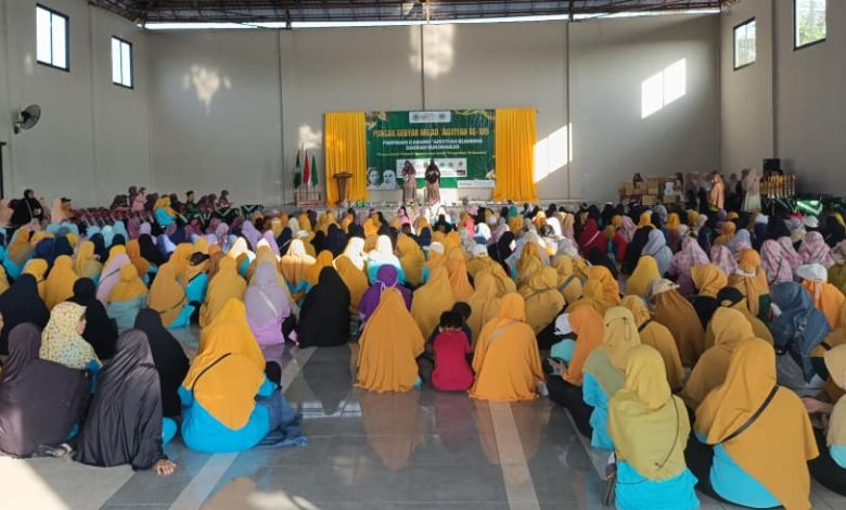 Ratusan kader memadati lokasi puncak perayaan Milad Aisyiyah ke 109 Blimbing di Gedung Serbaguna Wonorejo Sukoharjo