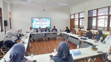 Suasana pertemuan kunjungan FKIP Universitas Terbuka di FKIP Universitas Muhammadiyah Surakarta UMS