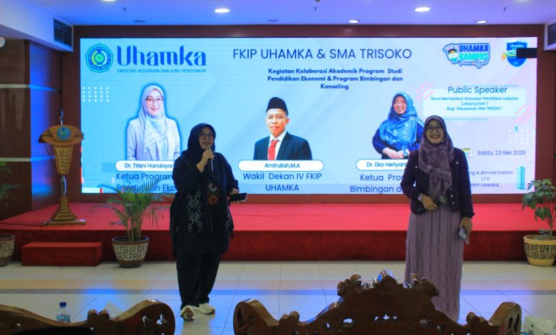 Dosen FKIP UHAMKA saat memberikan materi edukasi cegah salah pilih jurusan kuliah di hadapan siswa SMA Trisoko Jakarta