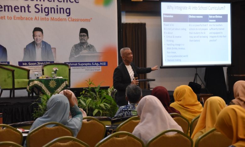 Suasana konferensi pendidikan internasional Marshall Cavendish Education di Semarang membahas isu AI menggantikan guru.