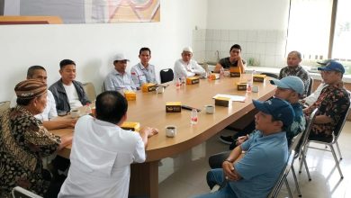 Suasana rapat koordinasi Badan Kesatuan Bangsa dan Politik Kabupaten Banyumas untuk perencanaan destinasi Wisata Kebangsaan Banyumas di Aula Wisma Waskita Purwokerto.
