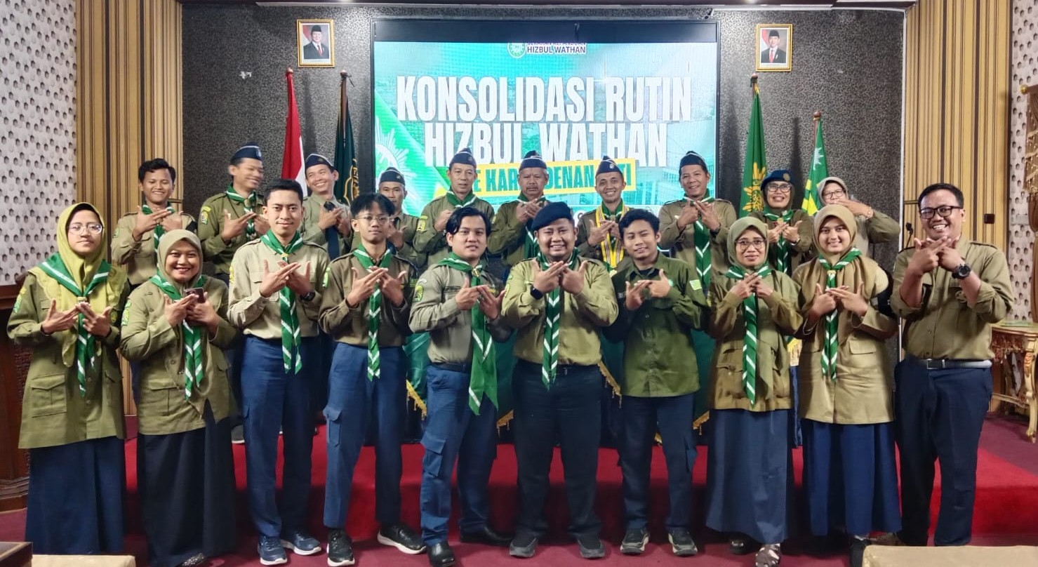 Foto bersama seluruh peserta Konsolidasi Rutin Hizbul Wathan se-Karesidenan Pati setelah acara usai.