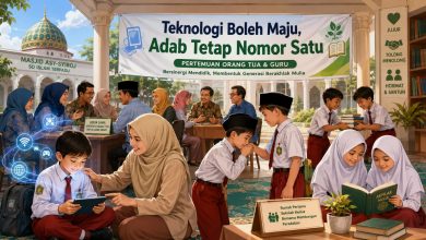 Ilustrasi sinergi orang tua dan guru SD Muhammadiyah PK Banyudono dalam pendidikan karakter anak di era digital dengan semangat "Adab Tetap Nomor Satu".
