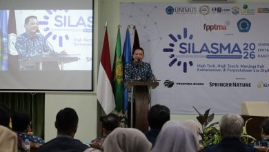 Wakil Rektor I UNIMUS Prof. Dr. Budi Santosa memberikan sambutan tentang konsep Human Smart Library pada acara Silasma FPPTMA 2026 di Semarang.
