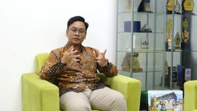 Dr. Akbar Pratama Kartika, dosen FEB UMS, memberikan pandangan mengenai kebijakan ekspor satu pintu untuk menjaga devisa negara.