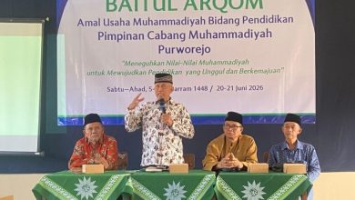 Ketua PDM Purworejo Pujiono memberikan sambutan dalam pelatihan Baitul Arqom jelang SPMB 2026 Purworejo sekolah Muhammadiyah.