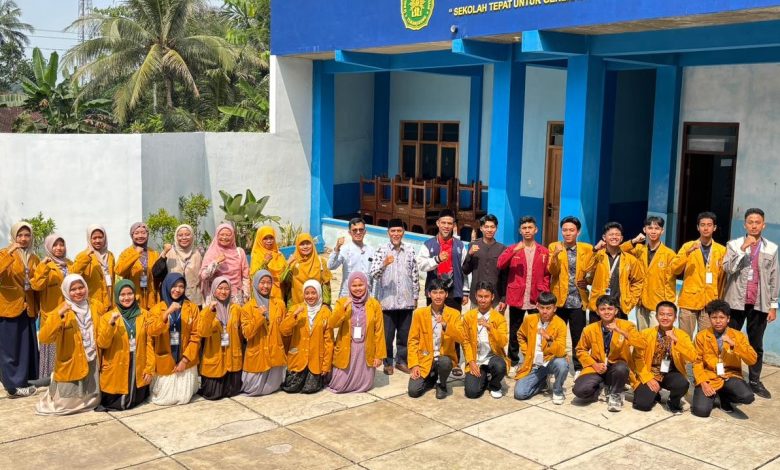 Peserta pelatihan cetak fasilitator Kader Muda Muhammadiyah di SMP Muhammadiyah 4 Kranggan Temanggung