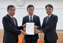 Penandatanganan nota kesepahaman kerja sama pendidikan vokasi antara SMK Muhammadiyah 2 Muntilan dan mitra dari Jepang dalam program SMK Goes To Japan 2026.