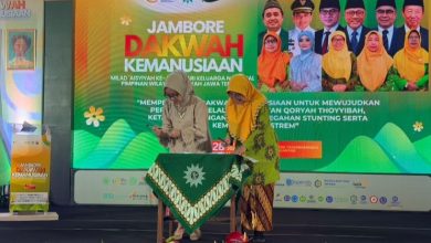 Pembukaan Jambore Dakwah Kemanusiaan oleh pimpinan 'Aisyiyah Jawa Tengah di panggung utama Wonder Park Tawangmangu.