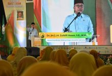 Menteri Koordinator Bidang Pangan Zulkifli Hasan memberikan arahan mengenai swasembada pangan di hadapan ratusan kader Aisyiyah Jawa Tengah.