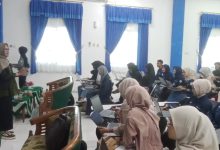 Mahasiswa STIEM Cilacap mengikuti pelatihan praktik audit keuangan untuk meningkatkan kompetensi profesional