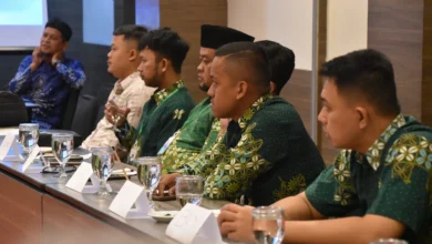Peserta Pelatihan Manajer Eksekutif PDM se-Jawa Tengah menyimak penyampaian materi di Hotel Candi Indah Semarang.