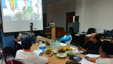 Suasana tim penilai saat mengikuti jalannya seleksi presentasi hibrida Muhammadiyah Jawa Tengah di UMP Purwokerto.