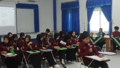 Suasana Musyawarah Komisariat PK IMM STIEM Cilacap saat pemilihan ketua umum baru di aula kampus.