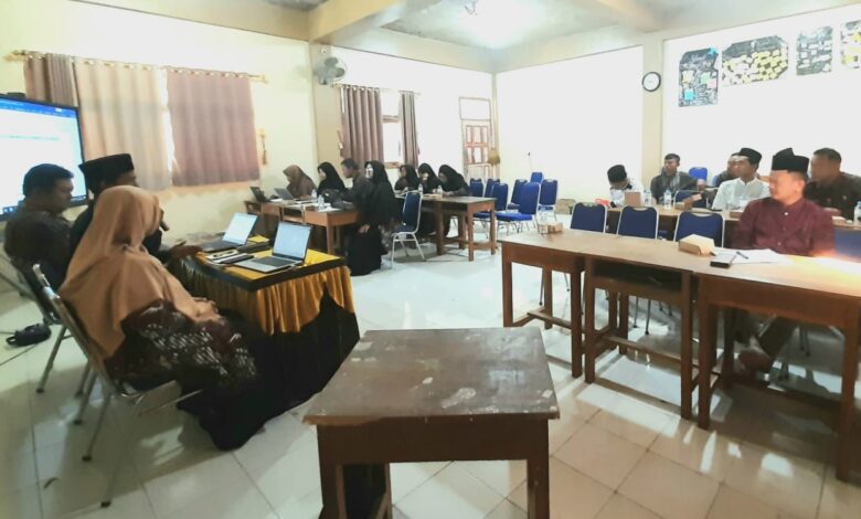 Suasana rapat kerja Pondok Pesantren Modern Muhammadiyah Boyolali.