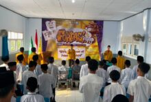 Suasana pembukaan Fortasi 2026 di aula Pondok Pesantren Al-Mukmin Muhammadiyah Temanggung, tampak para santri baru berbaju putih sedang mengikuti acara dengan khidmat.
