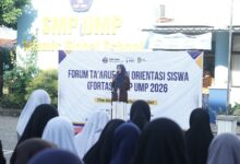 Sambutan hangat dari perwakilan Ikatan Pelajar Muhammadiyah (IPM) pada pembukaan FORTASI SMP UMP 2026.