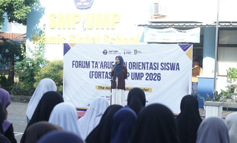 Sambutan hangat dari perwakilan Ikatan Pelajar Muhammadiyah (IPM) pada pembukaan FORTASI SMP UMP 2026.