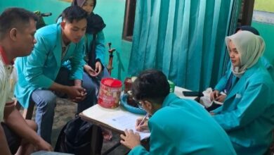 Mahasiswa UMS menandatangani MoU terapi hortikultura disabilitas bersama perwakilan Komunitas Disabilitas Karya Manunggal di Boyolali.