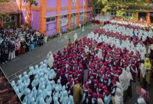 MPLS SD Muhammadiyah Temanggung menggelar apel pembukaan masa pengenalan sekolah dihadiri siswa baru dan orang tua