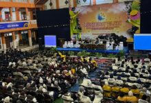 Suasana ruang sidang pleno MUSYWIL IPM Jateng XXVI di Karanganyar yang dihadiri ratusan peserta dan pimpinan majelis.