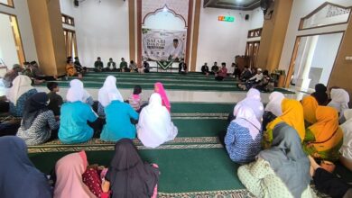 Suasana jamaah mengikuti Pengajian Safari Dakwah PDM Solo Raya di Masjid An-Nur SMP Muhammadiyah 7 Colomadu