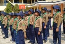 Siswa SMP Muhammadiyah 5 Kandangan berbaris rapi mengenakan seragam kepanduan Hizbul Wathan saat perkemahan Perjumsa 2026