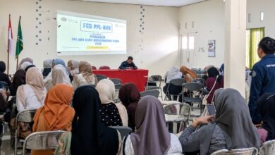 Suasana acara pembekalan PPL KKN PGSD STKIP Muhammadiyah Blora di Aula Kampus