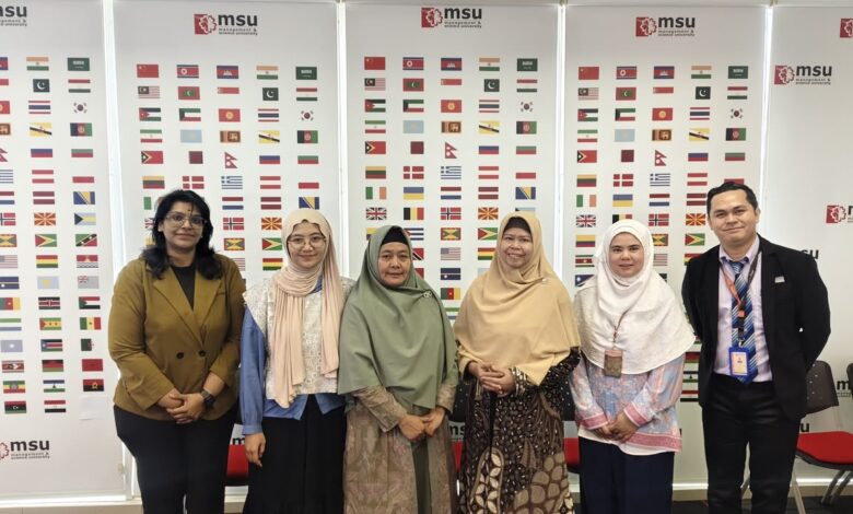 Perwakilan Prodi Manajemen UMS dan MSU Malaysia foto bersama dalam pembahasan program Double Degree UMS MSU Malaysia.