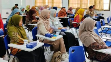 Pemanfaatan AI untuk guru sains dalam program pelatihan UMS TESLA 2026.