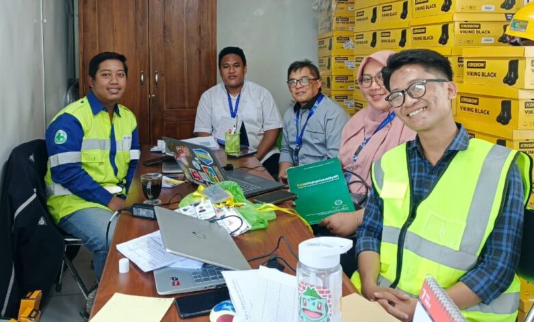 Penyerahan mahasiswa Program Magang ITESA Muhammadiyah Semarang di PT Sinar Riau Perkasa Prima Grobogan.