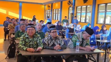 Rombongan PCM Mergangsan Yogyakarta saat mengikuti agenda studi tiru berburu inovasi pendidikan di aula sekolah unggulan Muhammadiyah, SMP Mutual Magelang.