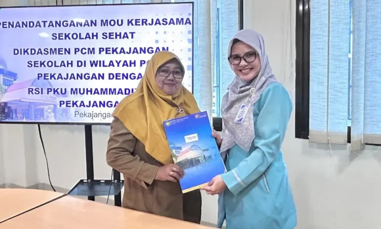 Catatan Editor: Alt text ini sangat penting untuk SEO dan aksesibilitas (pembaca layar). Deskripsinya spesifik, faktual terhadap gambar, dan memuat keyword utama tanpa terkesan spammy.