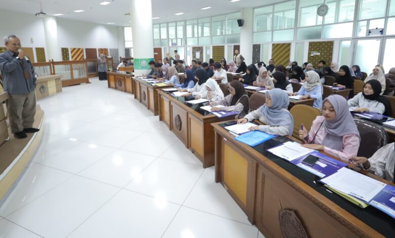 Mahasiswa penerima Beasiswa UMS 2026 mengikuti acara penandatanganan MoU beasiswa di Universitas Muhammadiyah Surakarta.