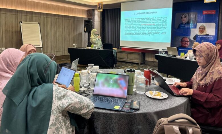 Suasana Workshop Penguatan Visi Keilmuan Arsitektur UMS di Hotel Solia Zigna Solo yang dihadiri para dosen dan akademisi lintas perguruan tinggi.