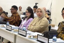 Delegasi BKSAP DPR RI termasuk Denny Cagur menghadiri kunjungan kerja di BIM University Kampus AI Bali.