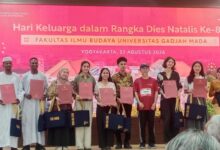 Mahasiswa Sudan UMP Juara Lomba Pantun FIBBI UGM 2026