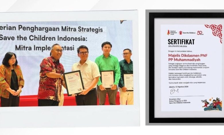 Penyerahan penghargaan Sertifikat Mitra Strategis dari Save the Children Indonesia kepada Majelis Dikdasmen & PNF PP Muhammadiyah.