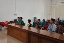 Tim PKM UMS Boyolali menggelar pertemuan bersama Komunitas Karya Manunggal dan pihak Kecamatan Sambi