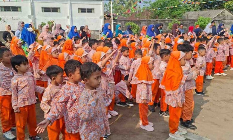 anak KB-BA Al Muawwanah Magelang antusias mengikuti senam bersama dalam rangka peringatan Milad ke-107 TK ABA.