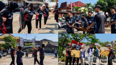 Keseruan peserta dan mahasiswa PLP UMS saat mengikuti perlombaan HUT RI di SMK Muhammadiyah 1 Boyolali