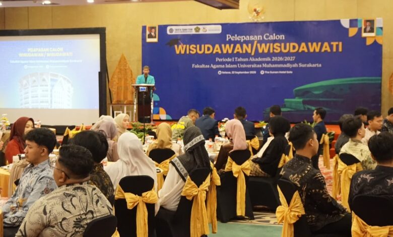 Suasana pelepasan calon wisudawan FAI UMS periode I tahun akademik 2026/2027 menjelang acara wisuda UMS 2026 di Hotel The Sunan Surakarta.