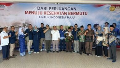 Pengurus MPKU PWM Jateng foto bersama jajaran pimpinan RSU PKU Muhammadiyah Gubug Grobogan saat kunjungan roadshow sinergi RS Muhammadiyah Jawa Tengah.