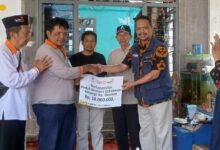 Penyerahan bantuan Lazismu Kota Magelang secara simbolis kepada korban musibah kebakaran di Magelang.