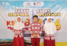 Siswa SD Muhammadiyah Kriyan mengikuti babak semifinal Kompetisi Sains Nalaria Realistik KSNR 8 di Semarang